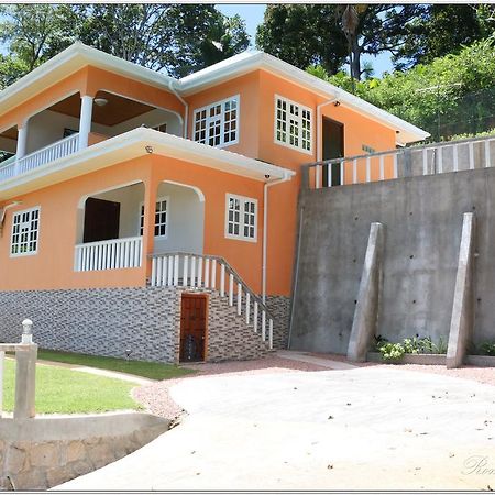Exotic Guest House Anse Volbert Village  Bilik gambar